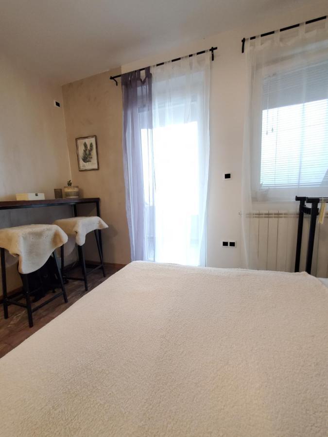 Sleep And Drive Cosy Apartment ซาราเยโว ภายนอก รูปภาพ