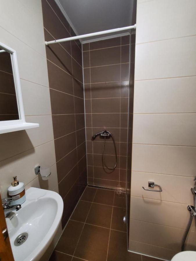 Sleep And Drive Cosy Apartment ซาราเยโว ภายนอก รูปภาพ